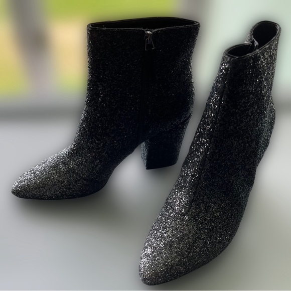 Nine West Shoes - ✨ HP ✨ Black Glitter ✨ Savitra Ankle Booties ✨